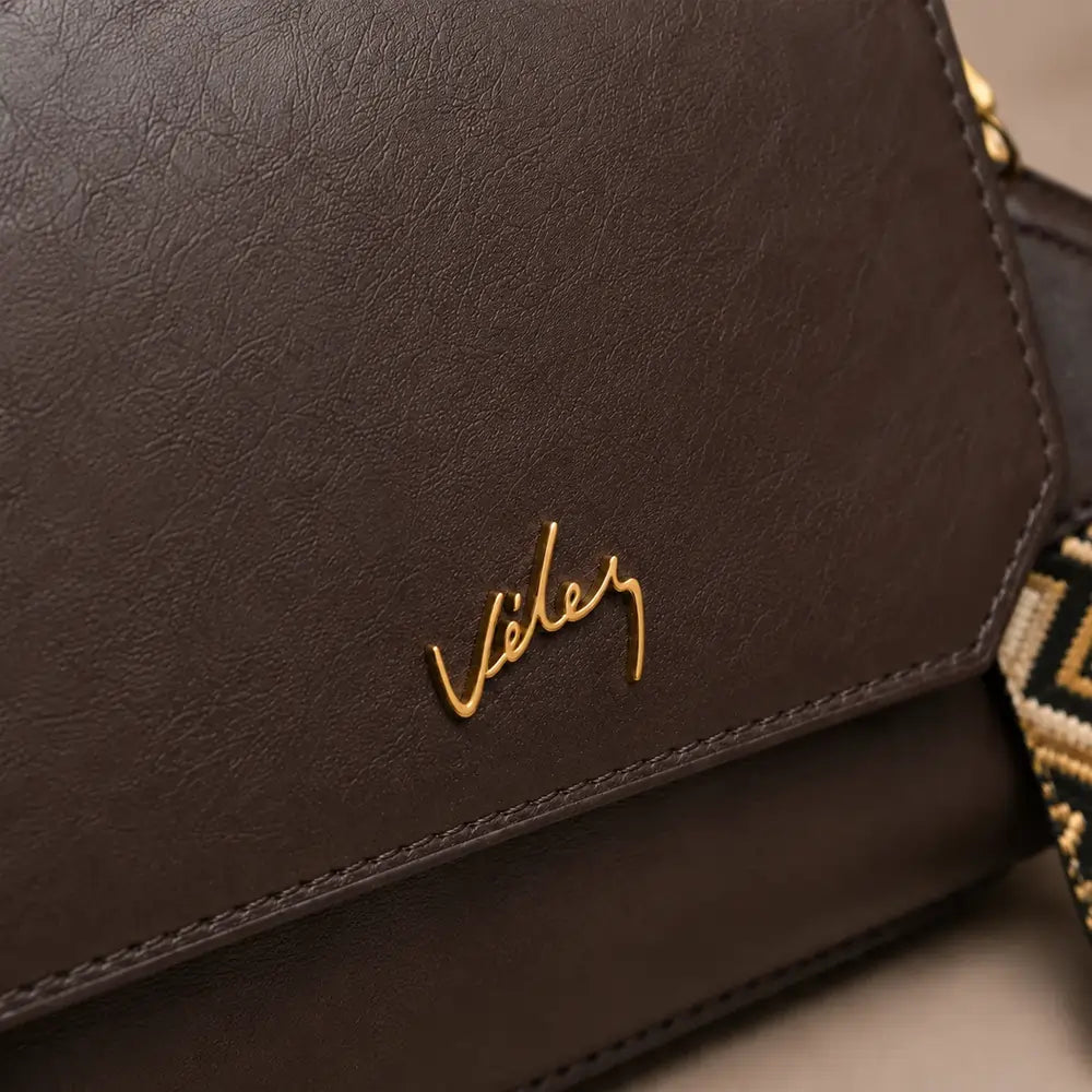 Bolso Velez Premium de Cuero – Elegancia y Espacio en un Solo Diseño