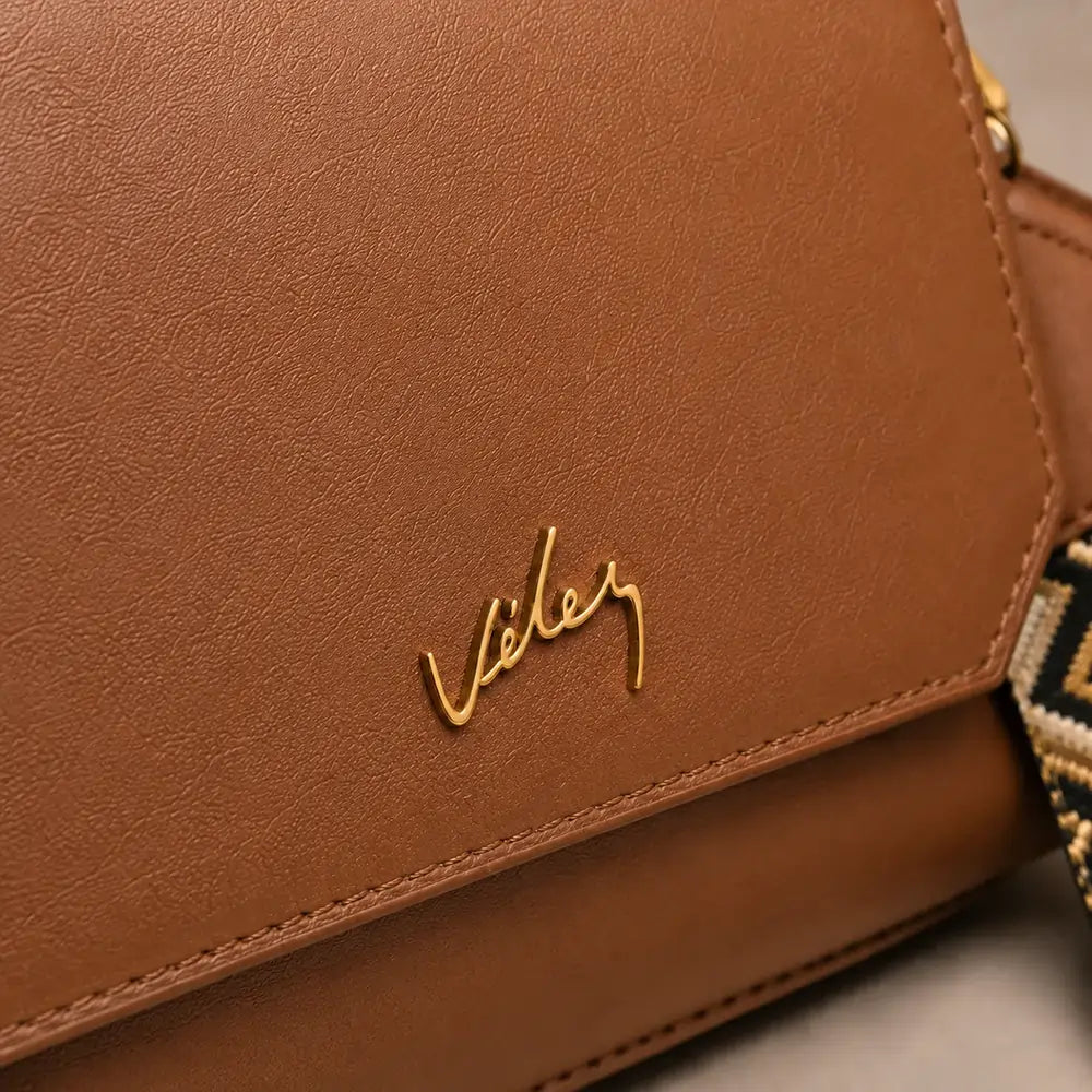Bolso Velez Premium de Cuero – Elegancia y Espacio en un Solo Diseño