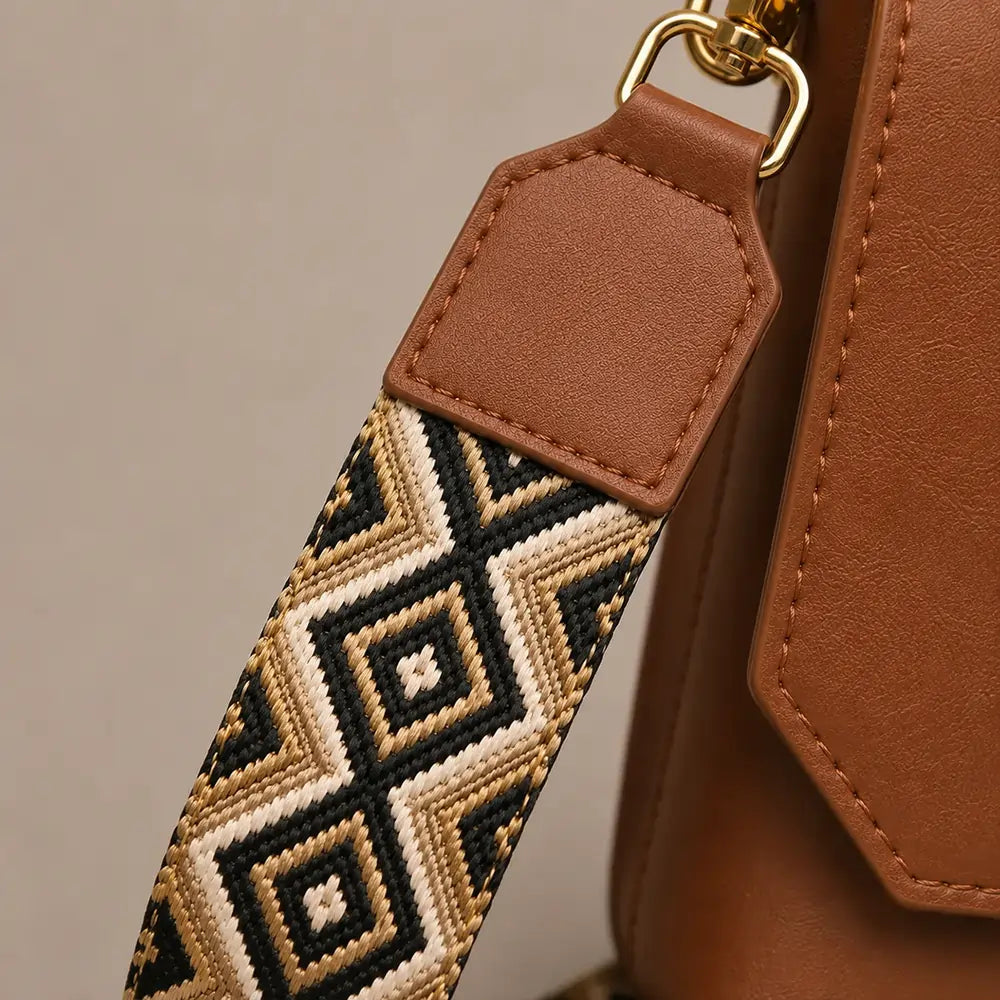 Bolso Velez Premium de Cuero – Elegancia y Espacio en un Solo Diseño
