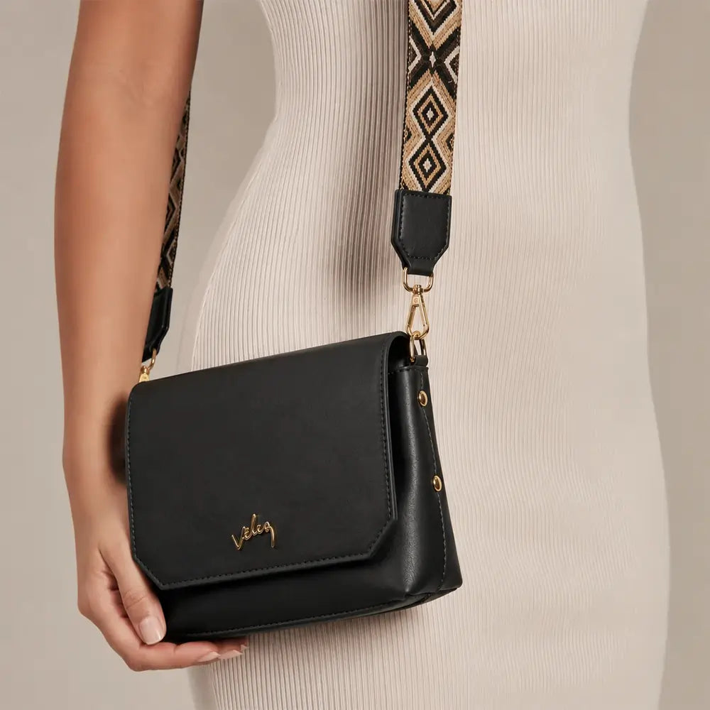 Bolso Velez Premium de Cuero – Elegancia y Espacio en un Solo Diseño