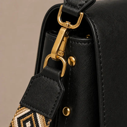 Bolso Velez Premium de Cuero – Elegancia y Espacio en un Solo Diseño